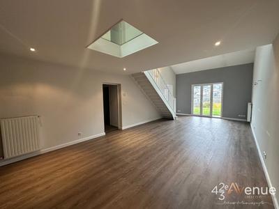 Maison - 183 m² - 7 pièces