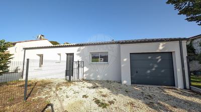 Maison - 105 m² - 4 pièces