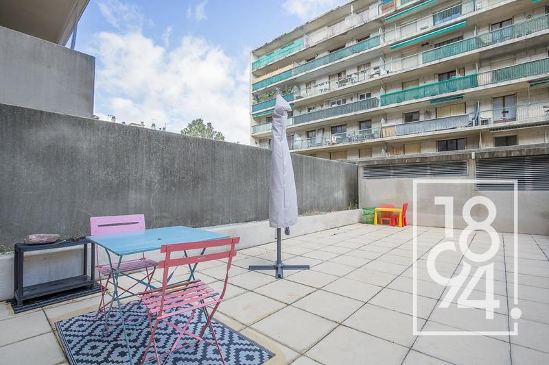 Appartement - 80 m² - 3 pièces