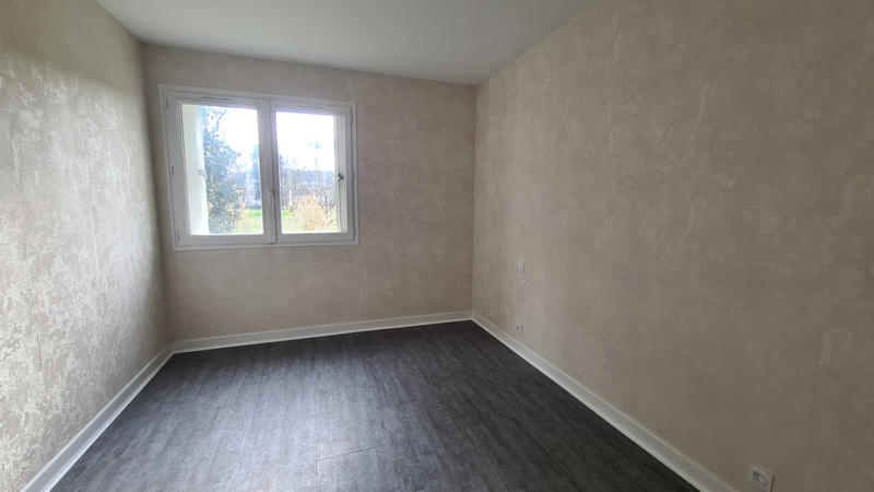 Appartement - 90 m² - 4 pièces