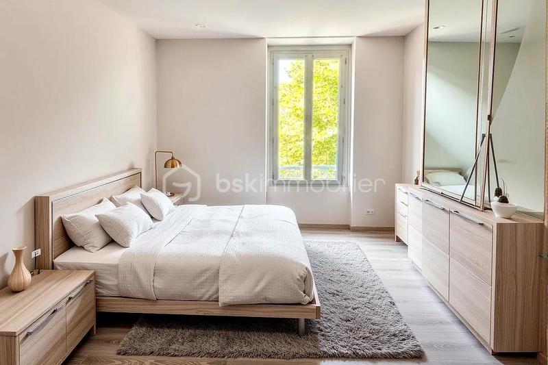 Appartement - 101 m² - 3 pièces