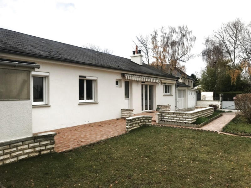 Maison - 99 m² - 6 pièces