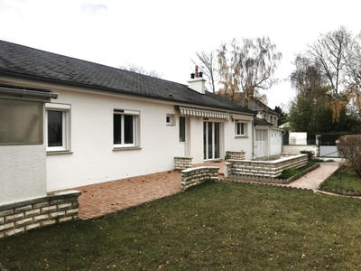 Maison - 99 m² - 6 pièces