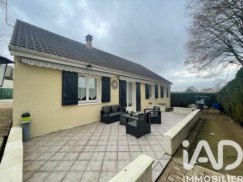 Maison - 111 m² - 7 pièces