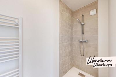 Duplex - 193 m² - 5 pièces