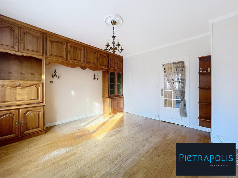 Appartement - 75 m² - 3 pièces