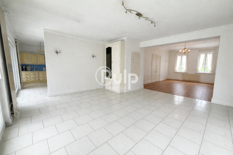 Demeure - 146 m² - 7 pièces