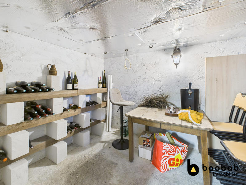 Maison - 199 m² - 8 pièces