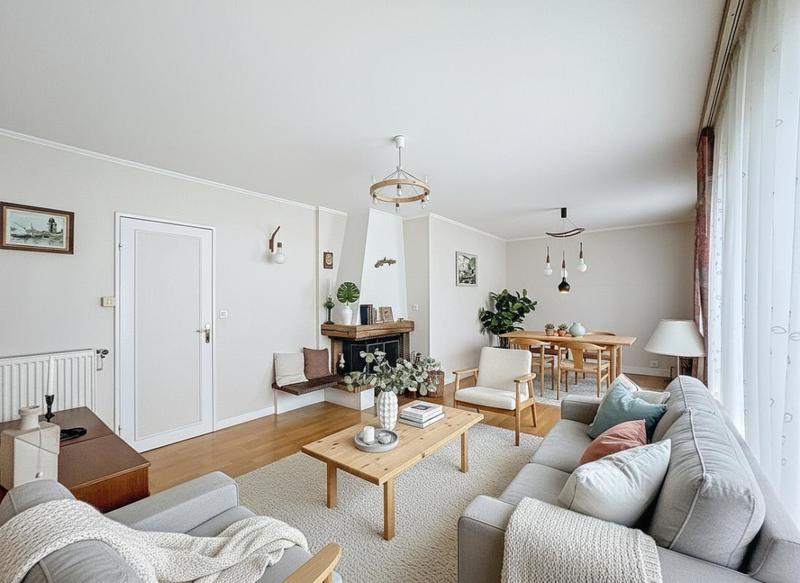 Maison - 90 m² - 5 pièces