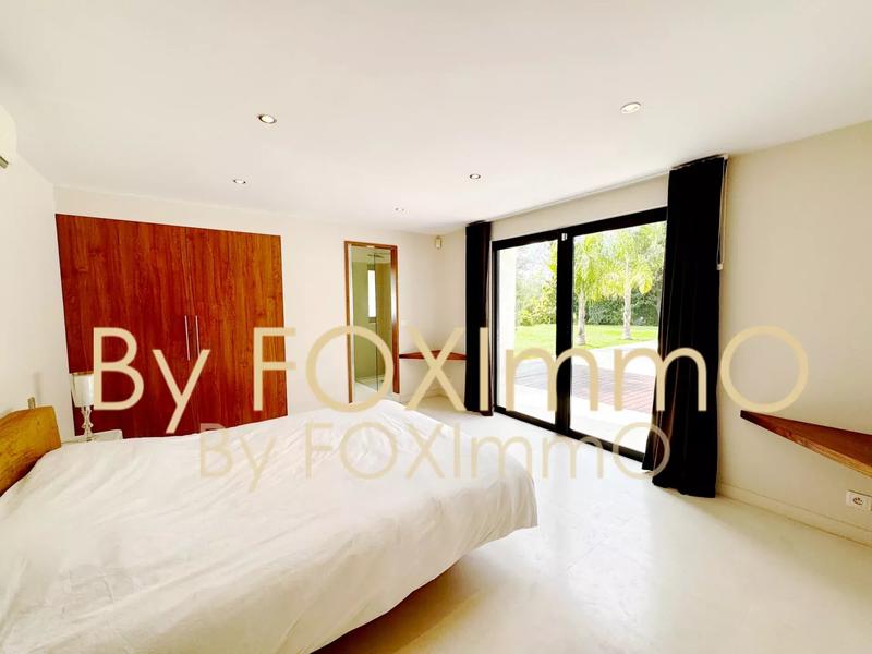 Maison - 346 m² - 7 pièces