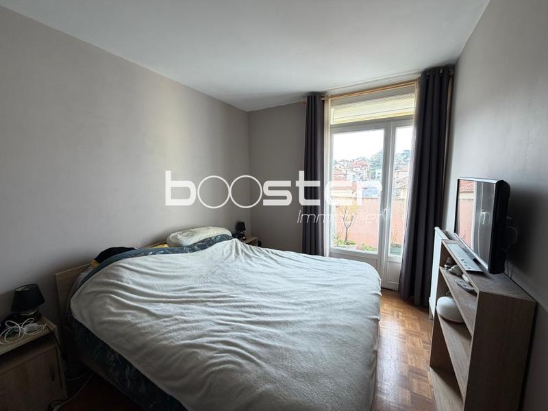 Appartement ancien - 74 m² - 4 pièces