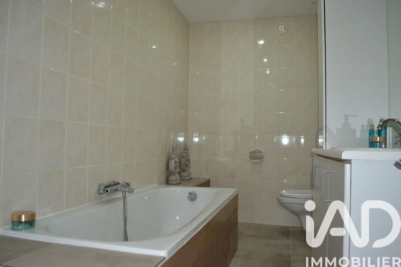 Maison - 340 m² - 17 pièces