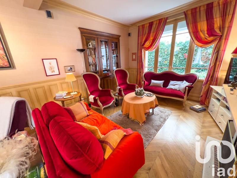 Maison - 280 m² - 8 pièces