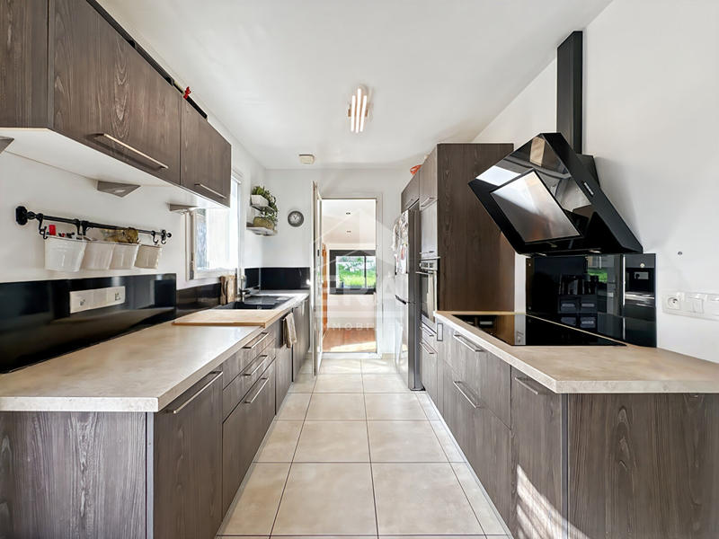 Maison - 100 m² - 6 pièces