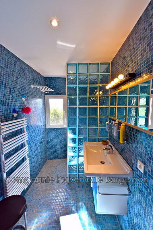 Villa - 180 m² - 7 pièces