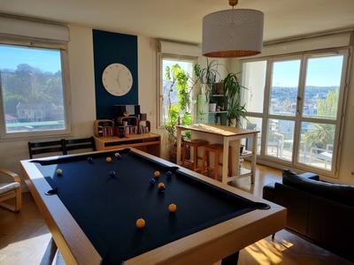 Appartement - 99 m² - 5 pièces