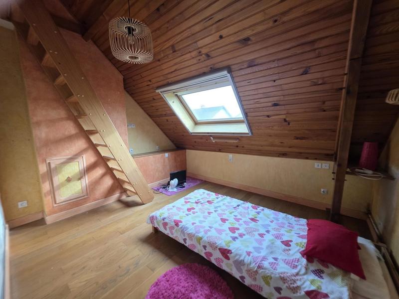 Maison - 167 m² - 7 pièces