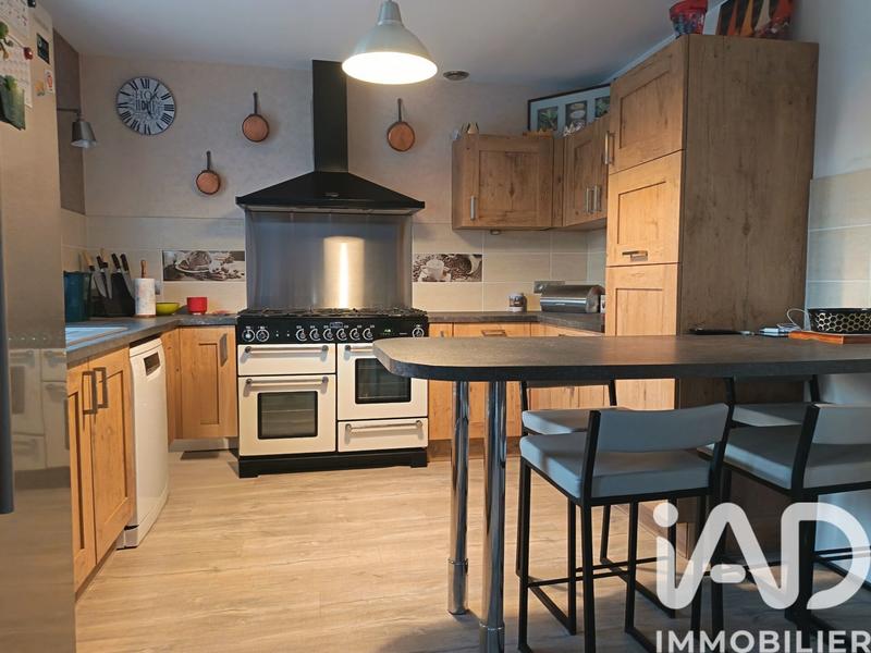 Maison - 140 m² - 8 pièces