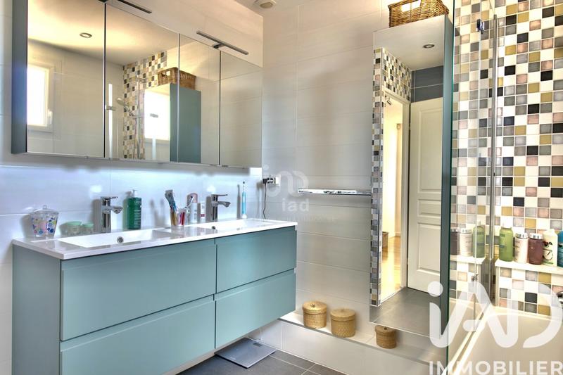 Maison - 194 m² - 7 pièces