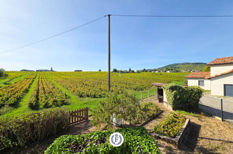 Maison - 110 m² - 4 pièces