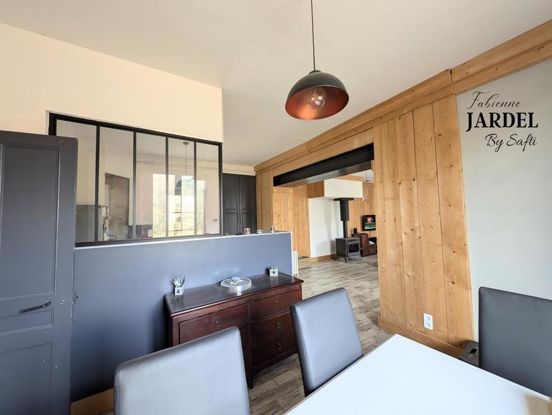 Maison - 127 m² - 6 pièces