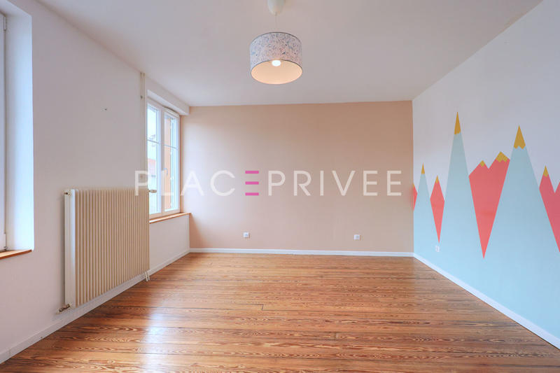 Maison - 152 m² - 8 pièces