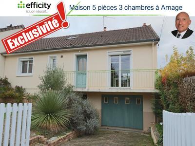 Maison - 100 m² - 5 pièces