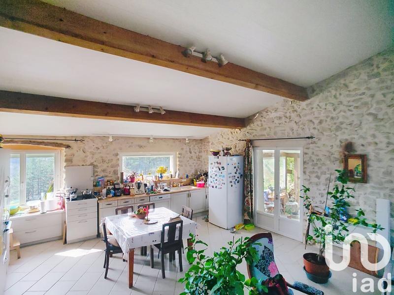 Maison - 285 m² - 16 pièces