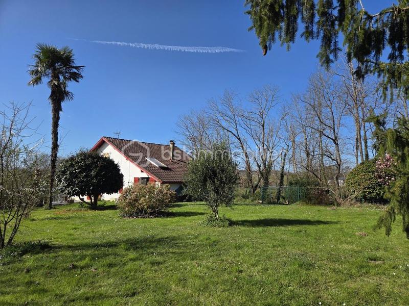 Maison - 87 m² - 5 pièces