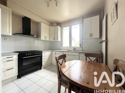 Maison - 140 m² - 6 pièces