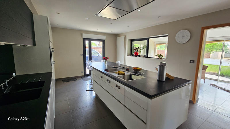 Maison - 170 m² - 7 pièces