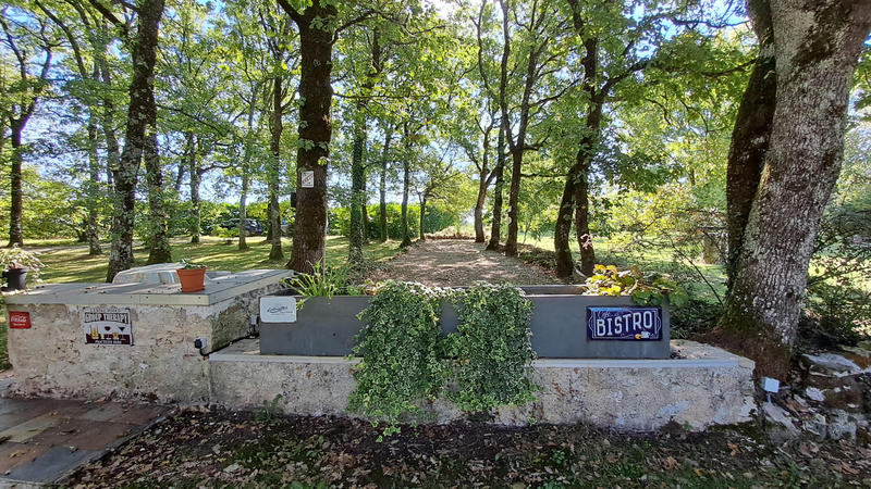 Propriété - 186 m² - 6 pièces