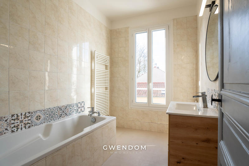 Appartement - 65 m² - 3 pièces