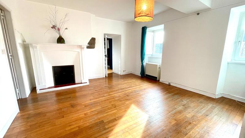 Maison de ville - 253 m² - 6 pièces