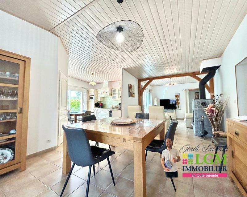 Maison - 159 m² - 6 pièces