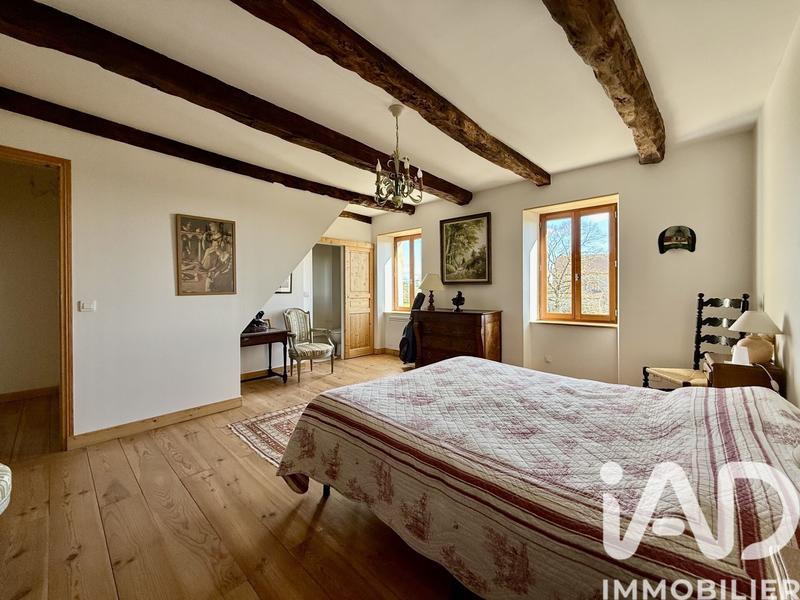 Maison de campagne - 250 m² - 8 pièces