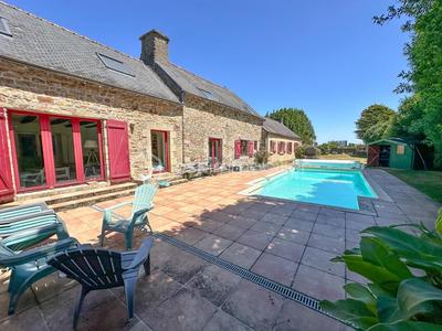 Propriété - 194 m² - 7 pièces