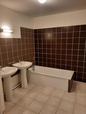 Appartement - 97 m² - 5 pièces