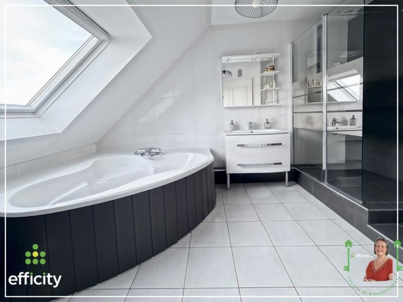 Maison - 160 m² - 8 pièces