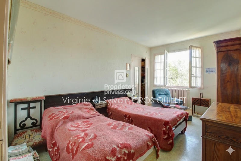 Maison - 196 m² - 7 pièces