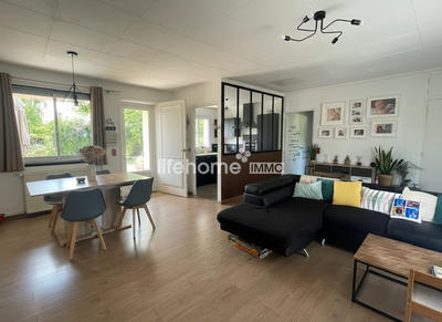 Maison - 93 m² - 4 pièces