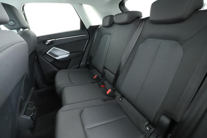 Audi Q3 35 Tfsi Business Line s tronic 7 150 ch