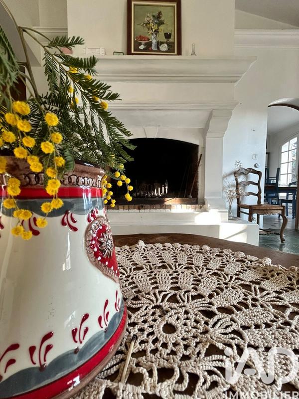 Maison - 185 m² - 5 pièces