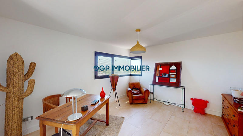 Maison contemporaine - 205 m² - 5 pièces