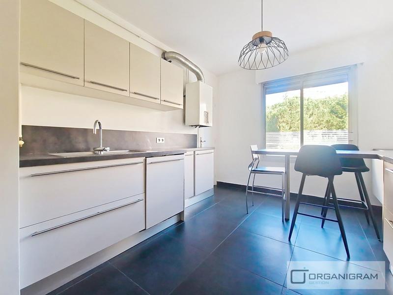 Appartement - 97 m² - 4 pièces