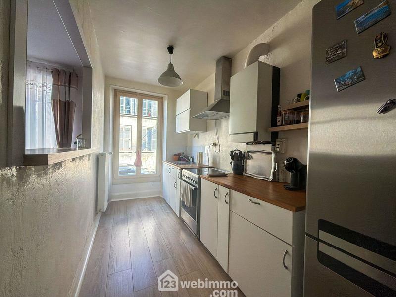 Appartement - 85 m² - 4 pièces