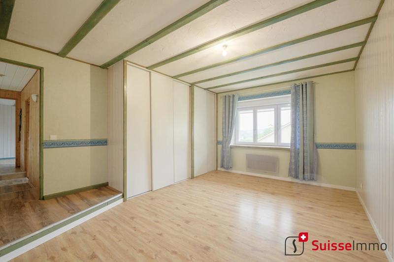 Maison - 211 m² - 8 pièces