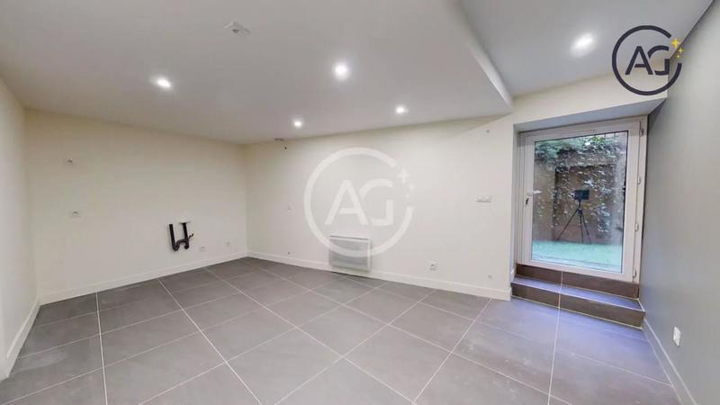 Appartement - 145 m² - 5 pièces