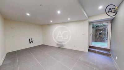 Appartement - 145 m² - 5 pièces