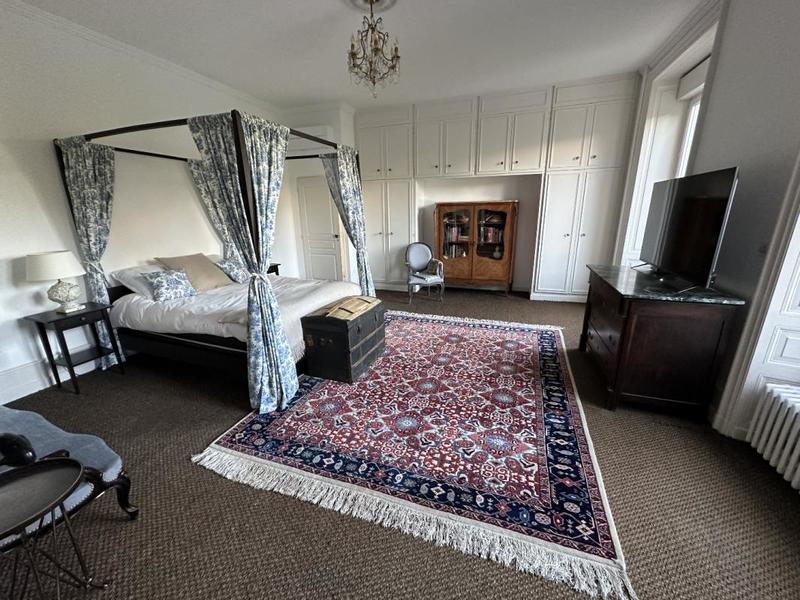 Château - 406 m² - 11 pièces